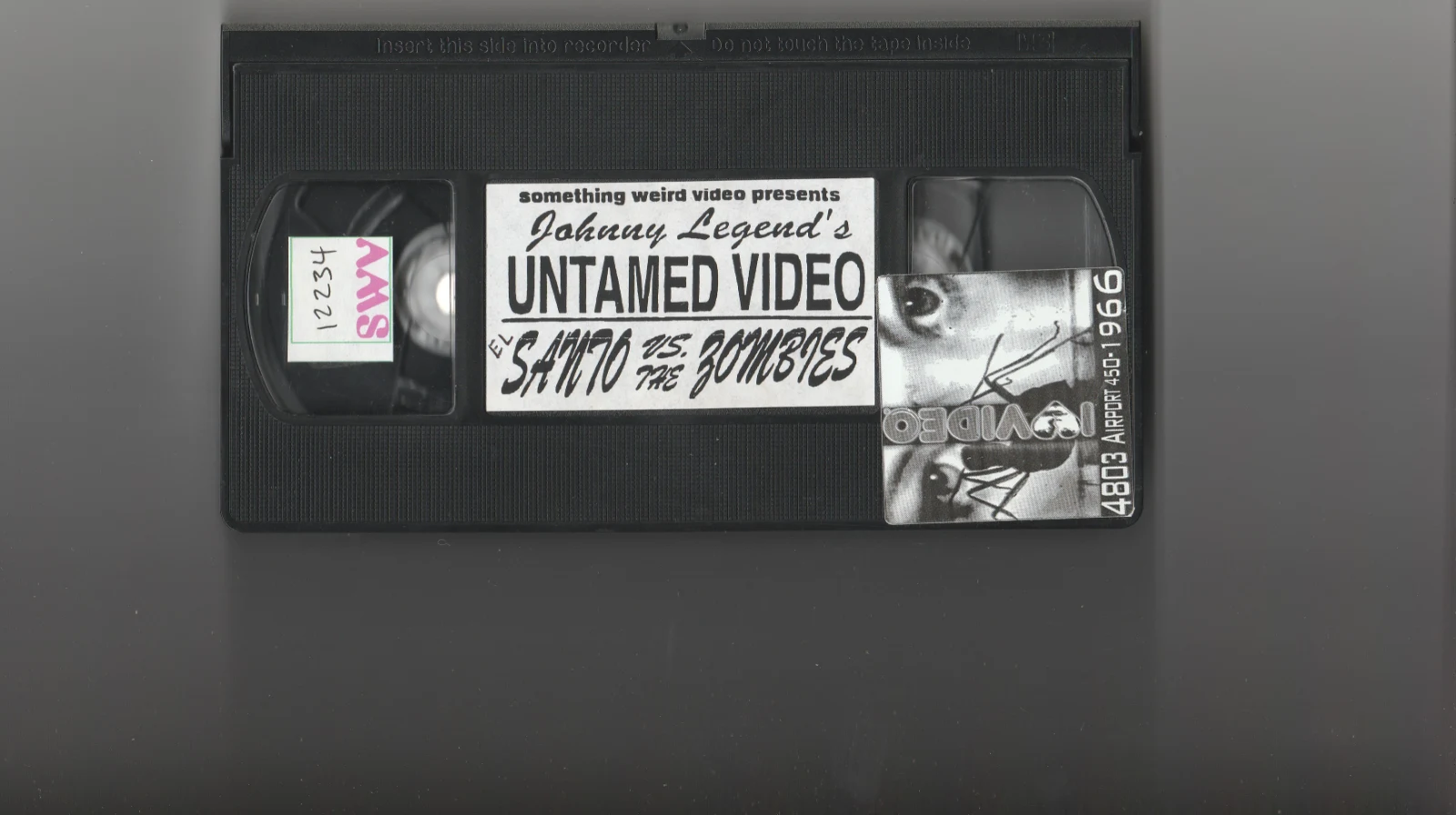 Santo vs. The Zombies VHS front label scan